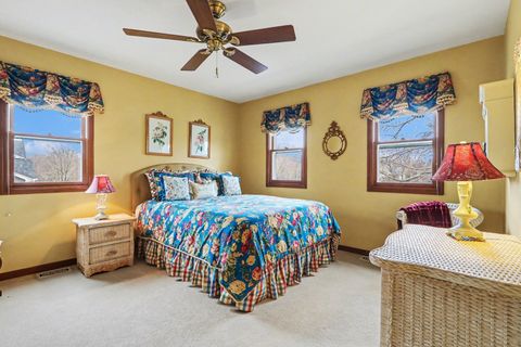 Tiny photo for 570 Violet Lane, Batavia, IL 60510 (MLS # 12585429)