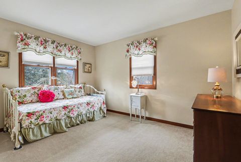 Tiny photo for 570 Violet Lane, Batavia, IL 60510 (MLS # 12585429)