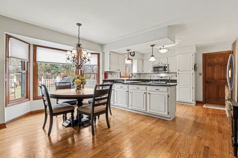 Tiny photo for 570 Violet Lane, Batavia, IL 60510 (MLS # 12585429)