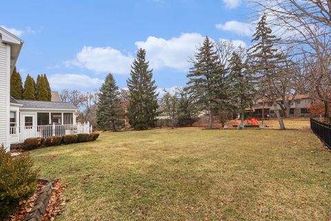 Tiny photo for 570 Violet Lane, Batavia, IL 60510 (MLS # 12585429)