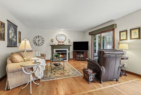 Tiny photo for 570 Violet Lane, Batavia, IL 60510 (MLS # 12585429)