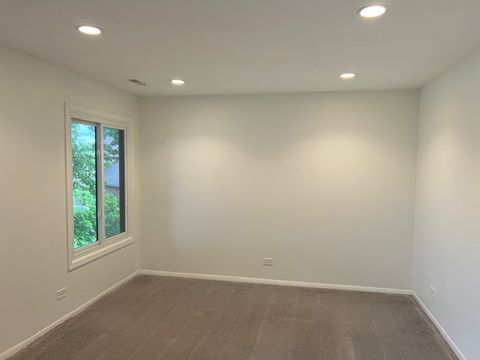 Tiny photo for 1715 Lakecliffe Drive #B, Wheaton, IL 60189 (MLS # 12634722)