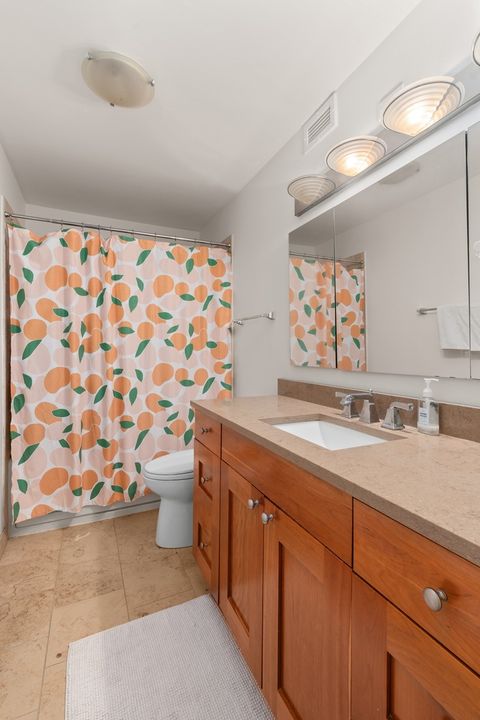 Tiny photo for 6033 N Sheridan Road #7C, Chicago, IL 60660 (MLS # 12489897)