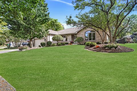 Tiny photo for 13755 S Golden Oak Drive, Homer Glen, IL 60491 (MLS # 12489121)
