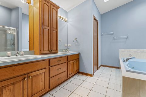 Tiny photo for 13755 S Golden Oak Drive, Homer Glen, IL 60491 (MLS # 12489121)