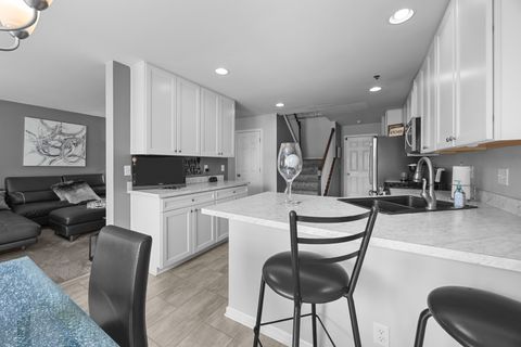 Tiny photo for 7103 Hidden Green Circle, Fox Lake, IL 60020 (MLS # 12484009)