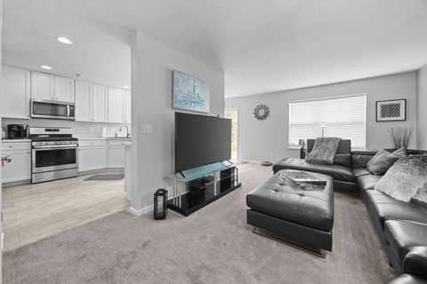 Tiny photo for 7103 Hidden Green Circle, Fox Lake, IL 60020 (MLS # 12484009)