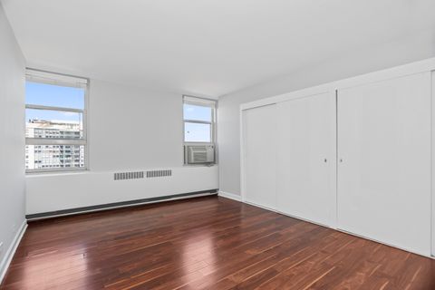 Tiny photo for Chicago, IL 60613 (MLS # 12556119)