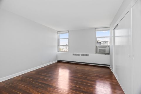 Tiny photo for Chicago, IL 60613 (MLS # 12556119)