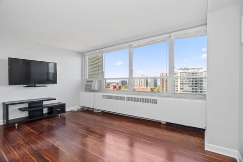 Tiny photo for Chicago, IL 60613 (MLS # 12556119)