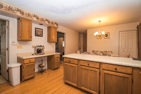 Tiny photo for 35 Meyerson Way, Wheeling, IL 60090 (MLS # 12626797)