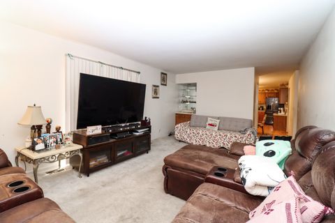 Tiny photo for 35 Meyerson Way, Wheeling, IL 60090 (MLS # 12626797)