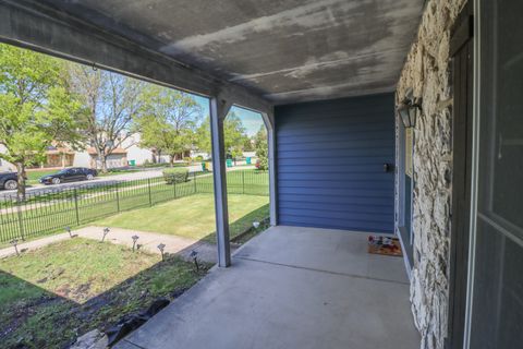 Tiny photo for 35 Meyerson Way, Wheeling, IL 60090 (MLS # 12626797)