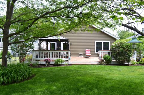 Tiny photo for 3813 Illinois Street, Crystal Lake, IL 60014 (MLS # 12656577)