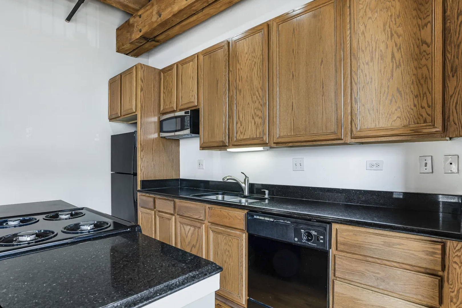 625 W Jackson Boulevard 307