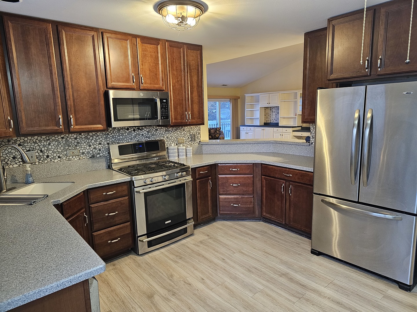 6834 W Monticello Court 6834