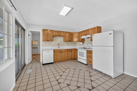 Tiny photo for 1622 W Celebrity Circle, Hanover Park, IL 60133 (MLS # 12779994)