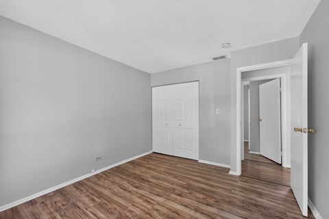 Tiny photo for 1622 W Celebrity Circle, Hanover Park, IL 60133 (MLS # 12779994)