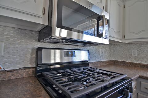 Tiny photo for 2613 Cherie Lane, Ottawa, IL 61350 (MLS # 12579845)