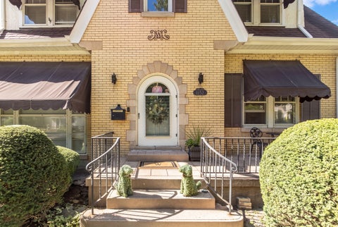 Tiny photo for Des Plaines, IL 60016 (MLS # 12776301)