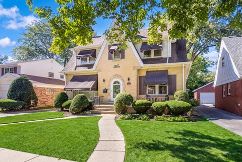 Tiny photo for Des Plaines, IL 60016 (MLS # 12776301)