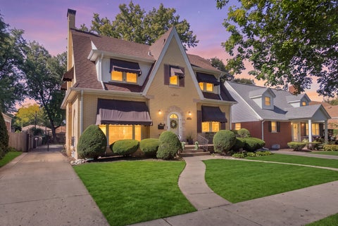 Tiny photo for Des Plaines, IL 60016 (MLS # 12776301)
