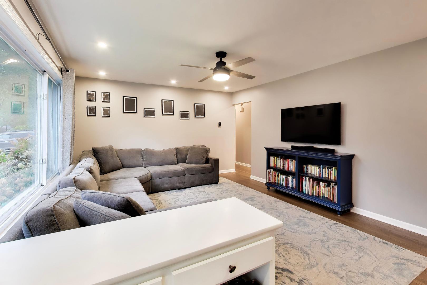 249 W Daniels Road