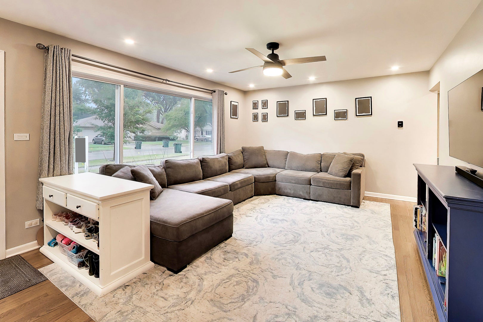 249 W Daniels Road