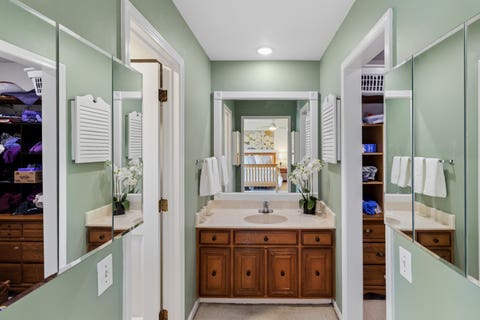 Tiny photo for 25725 N Oak Creek Circle, Barrington, IL 60010 (MLS # 12670530)
