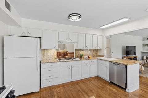 Tiny photo for 25725 N Oak Creek Circle, Barrington, IL 60010 (MLS # 12670530)