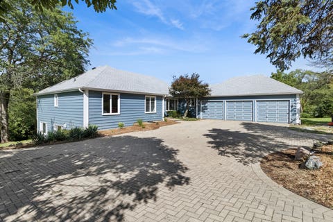 Tiny photo for 25725 N Oak Creek Circle, Barrington, IL 60010 (MLS # 12670530)