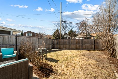 Tiny photo for 6520 N Oshkosh Avenue, Chicago, IL 60631 (MLS # 12584018)
