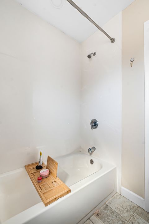 Tiny photo for 6520 N Oshkosh Avenue, Chicago, IL 60631 (MLS # 12584018)