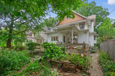 Tiny photo for 620 Clinton Avenue, Oak Park, IL 60304 (MLS # 12724645)