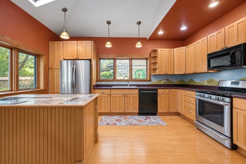 Tiny photo for 620 Clinton Avenue, Oak Park, IL 60304 (MLS # 12724645)