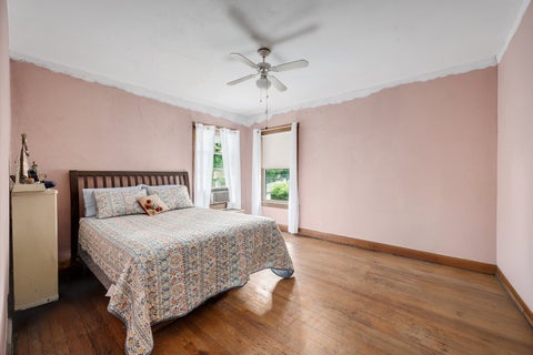 Tiny photo for 620 Clinton Avenue, Oak Park, IL 60304 (MLS # 12724645)