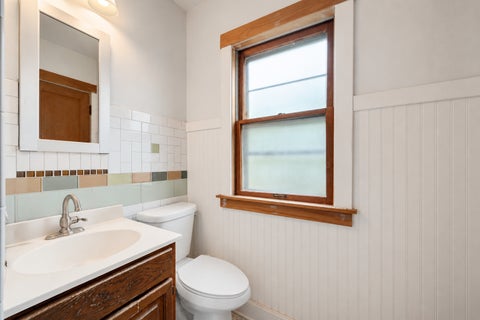 Tiny photo for 620 Clinton Avenue, Oak Park, IL 60304 (MLS # 12724645)