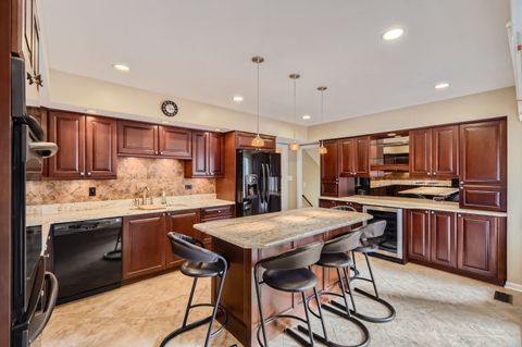 Tiny photo for 2S170 Stratford Road, Glen Ellyn, IL 60137 (MLS # 12609197)