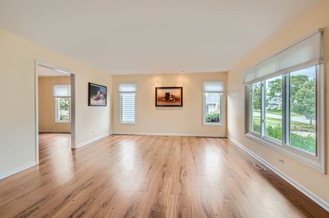 Tiny photo for 2S170 Stratford Road, Glen Ellyn, IL 60137 (MLS # 12609197)