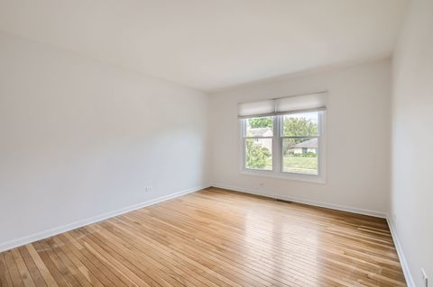 Tiny photo for 2S170 Stratford Road, Glen Ellyn, IL 60137 (MLS # 12609197)