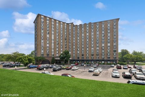 Photo of 1 Renaissance Place #3PH, Palatine, IL 60067 (MLS # 12521553)