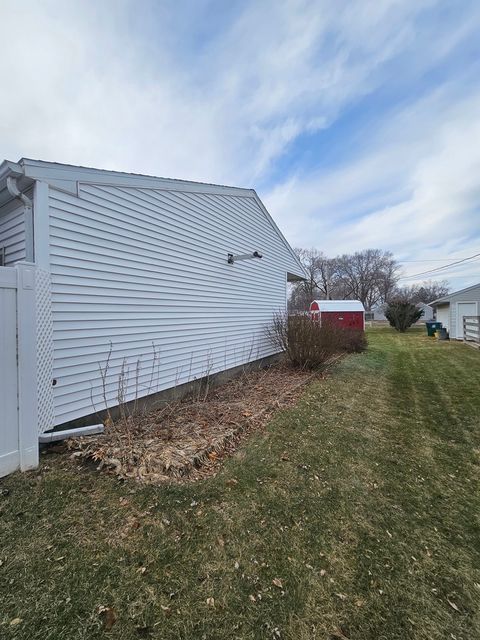 Tiny photo for 1504 Flock Avenue, Rock Falls, IL 61071 (MLS # 12546651)