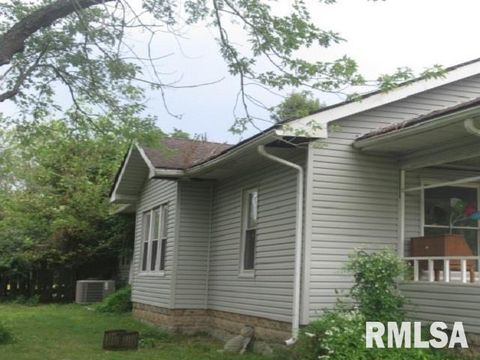 Tiny photo for 310 BLOSSOM Street, Carterville, IL 62918 (MLS # EB459839)