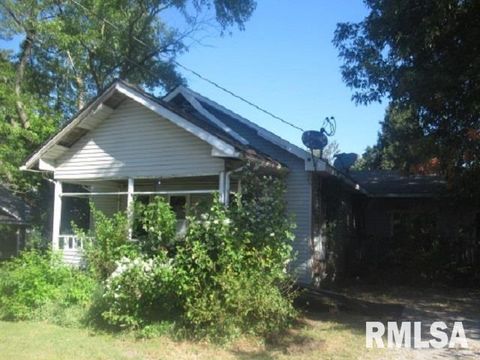 Tiny photo for 310 BLOSSOM Street, Carterville, IL 62918 (MLS # EB459839)