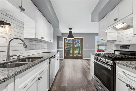 Tiny photo for 9239 Hartwood Court #0, Orland Park, IL 60462 (MLS # 12616075)