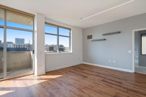 Tiny photo for 511 W Division Street #607, Chicago, IL 60610 (MLS # 12486148)