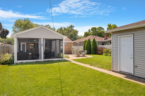 A home in Oak Lawn