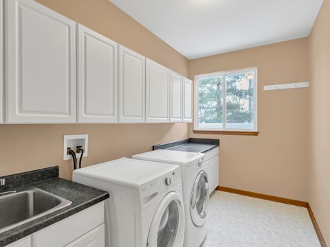 Tiny photo for 15 S Conway Court, South Elgin, IL 60177 (MLS # 12557293)