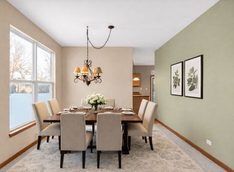 Tiny photo for 15 S Conway Court, South Elgin, IL 60177 (MLS # 12557293)