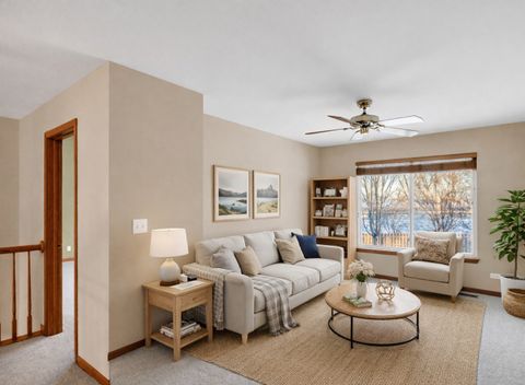 Tiny photo for 15 S Conway Court, South Elgin, IL 60177 (MLS # 12557293)